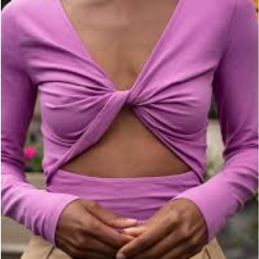 Twist Front Long Sleeve Top in Pink